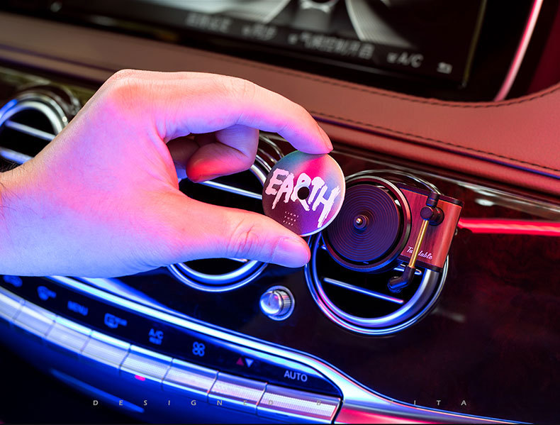 Car perfume, car air outlet, record locomotive, long-lasting fragrance, deodorant, car interior decorations 4