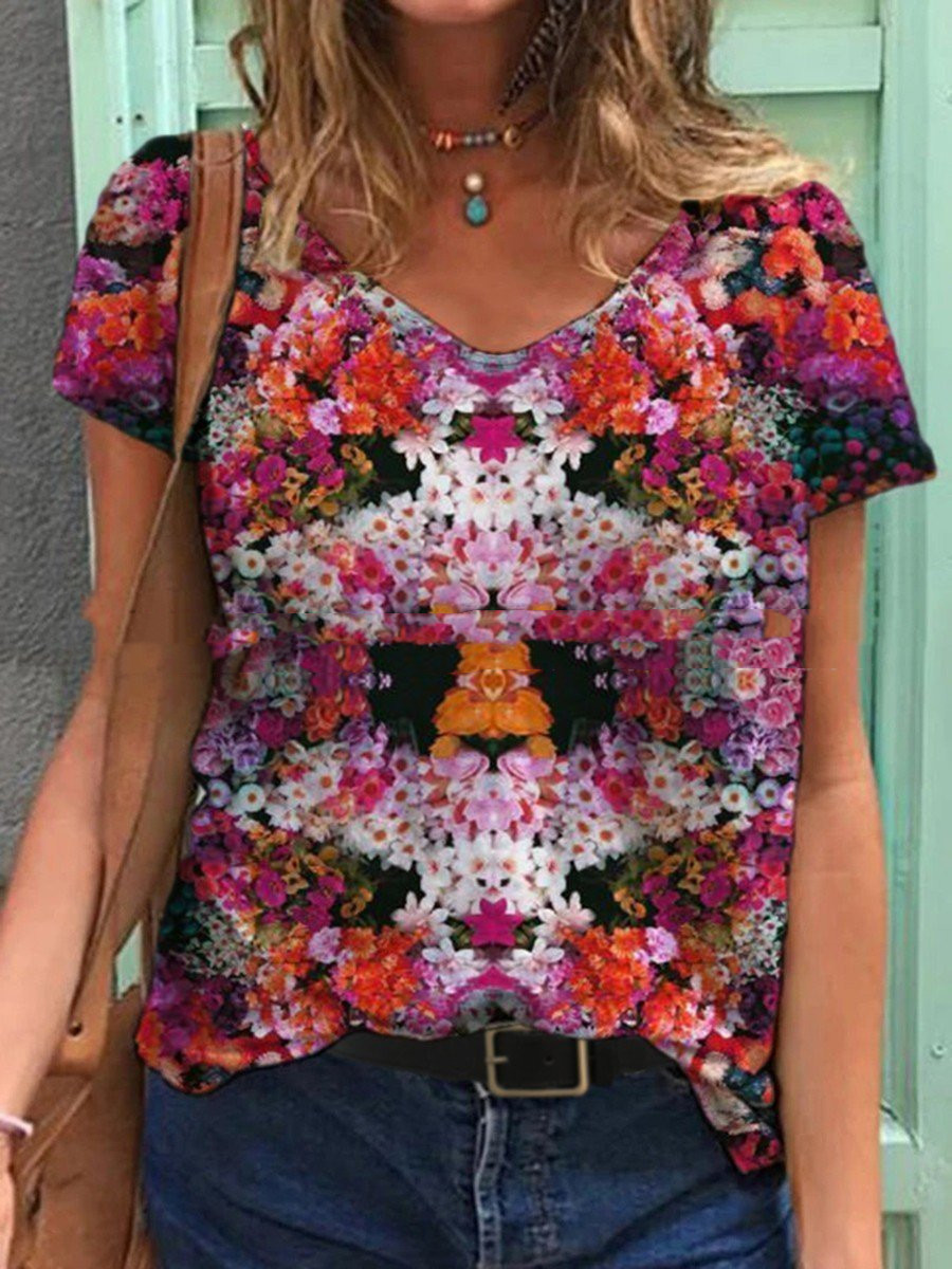 Printed V-Neck Short Sleeve T-Shirt 4