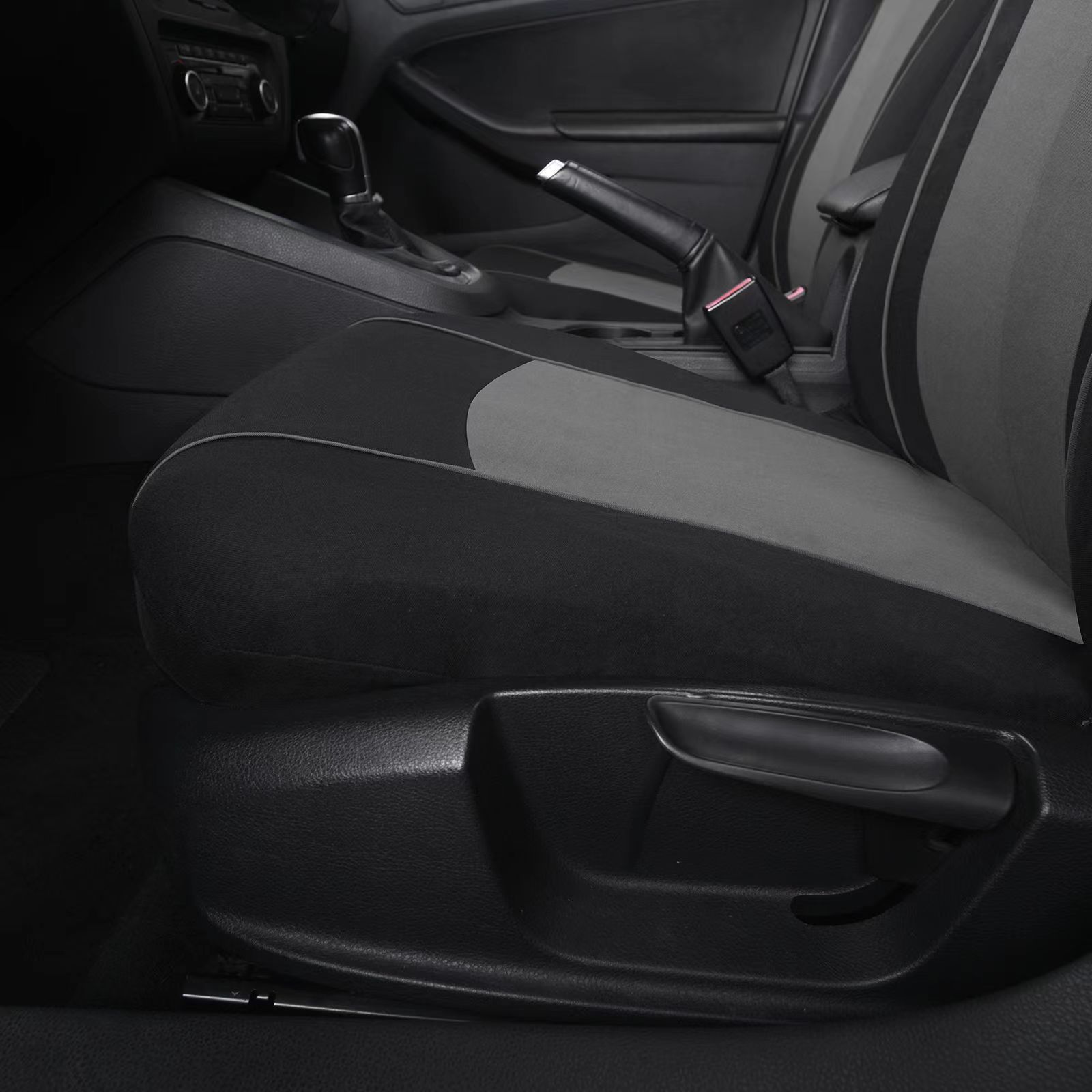 5-Seat Car Seat Cover, Classic And Timeless Design, Thin 2mm Thickness, Suitable For All Seasons 4