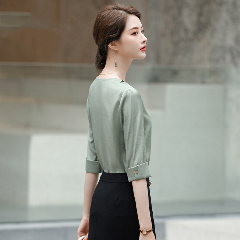 Women's Long Sleeve Solid Color Shirt - Butter Green 2