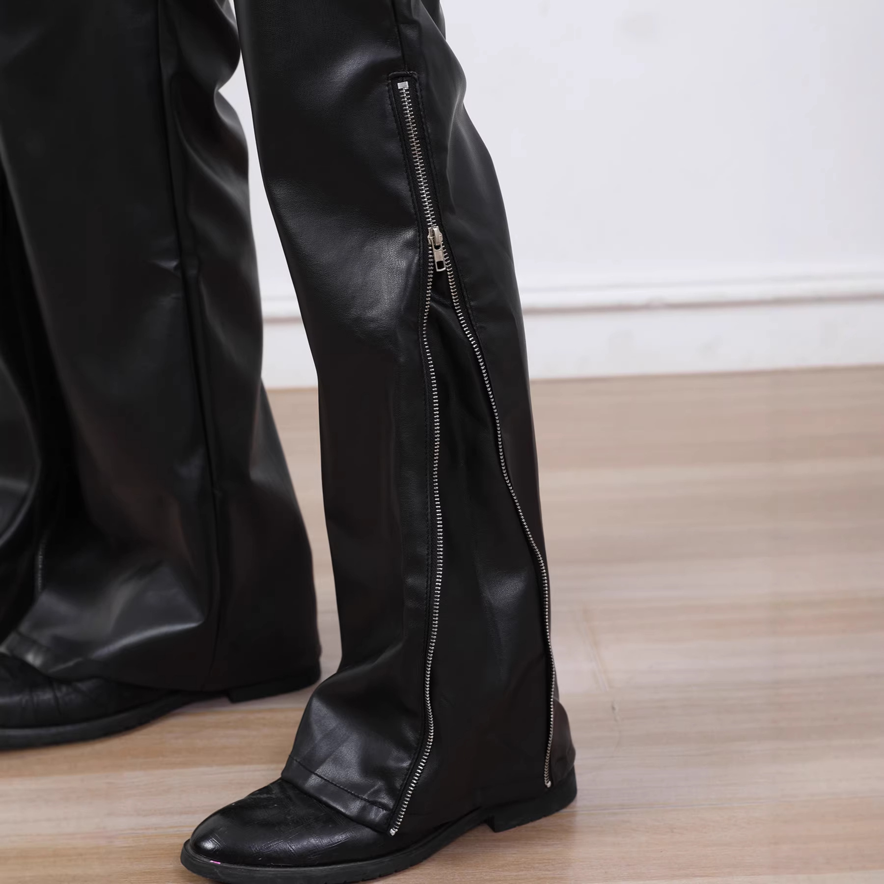 Men's Casual Faux Leather Wide-Leg Pants 3