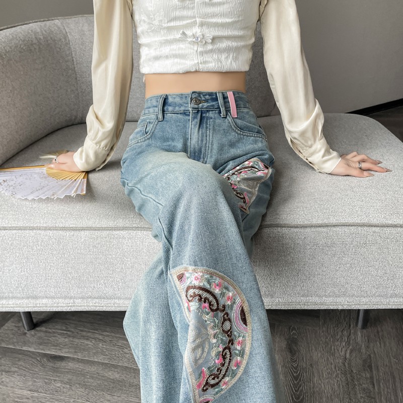 Straight Jeans with Embroidery Design
