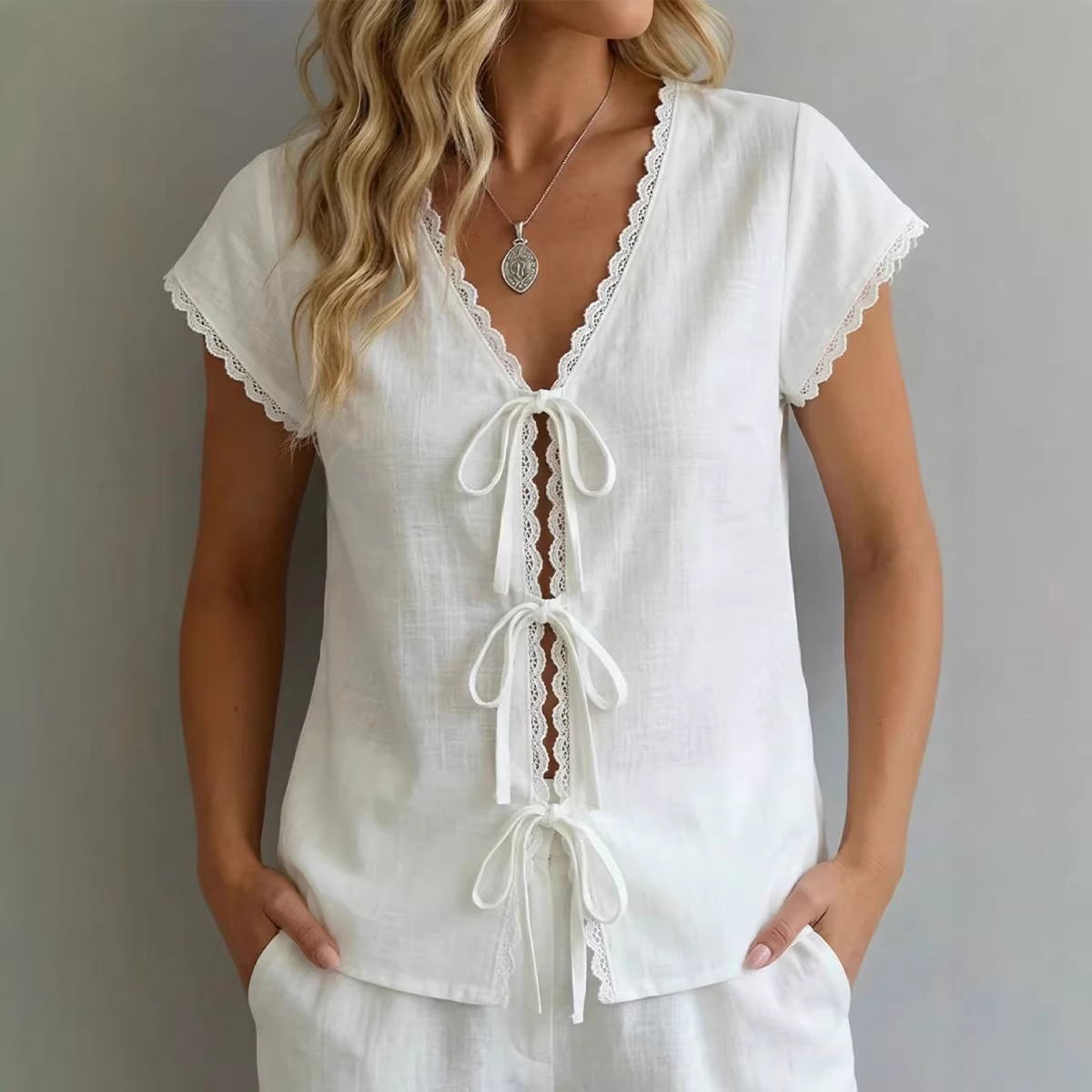 Contrast Lace-Trim Short Sleeve Top 4