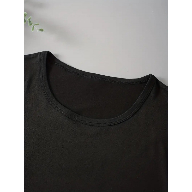 Cute Retro Minimalist Plus Size Graphic Tee 6
