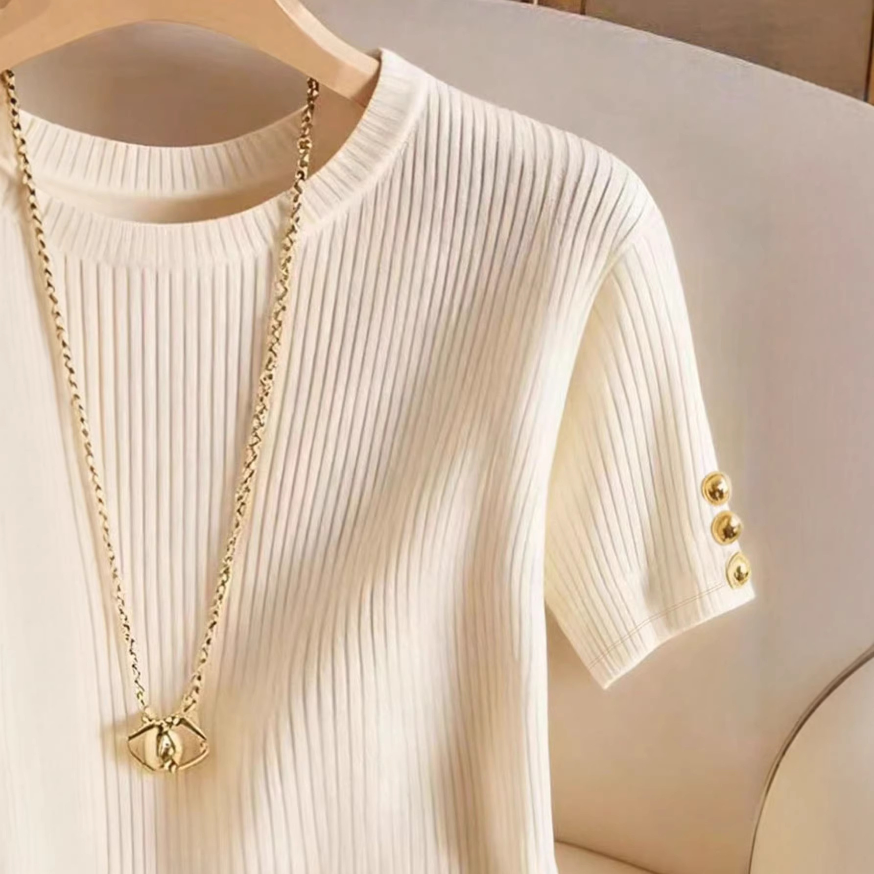 Women's Solid Color Knitted Round Neck Top 4