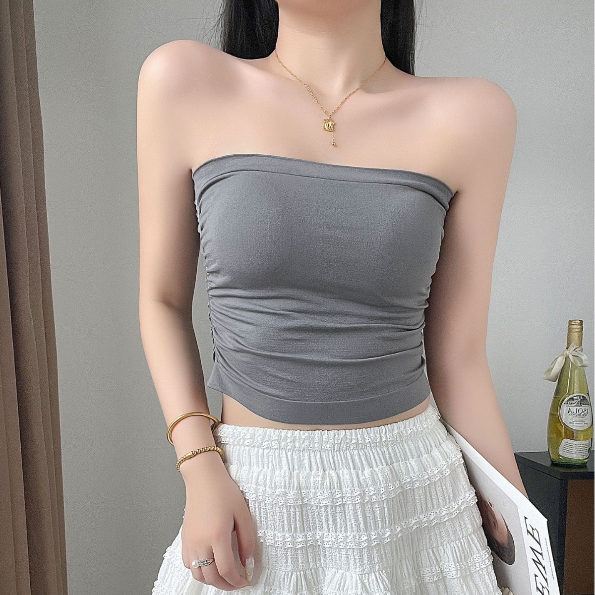 Strapless Bustier Top with Open-Back Design 5