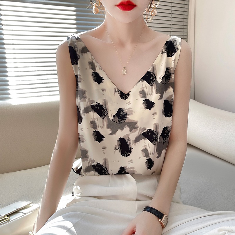 Satin Crew Neck Camisole 2