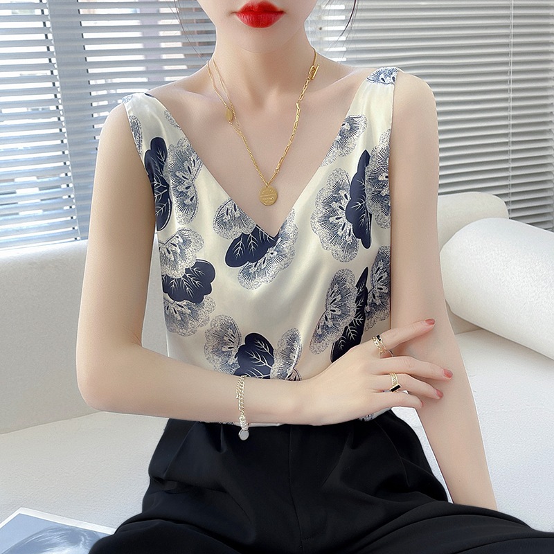 Satin Crew Neck Camisole 10