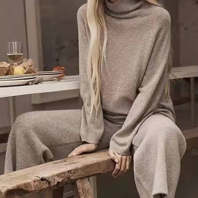 Loose Two-Piece Set with Long Sleeves and Wide-Leg Pants