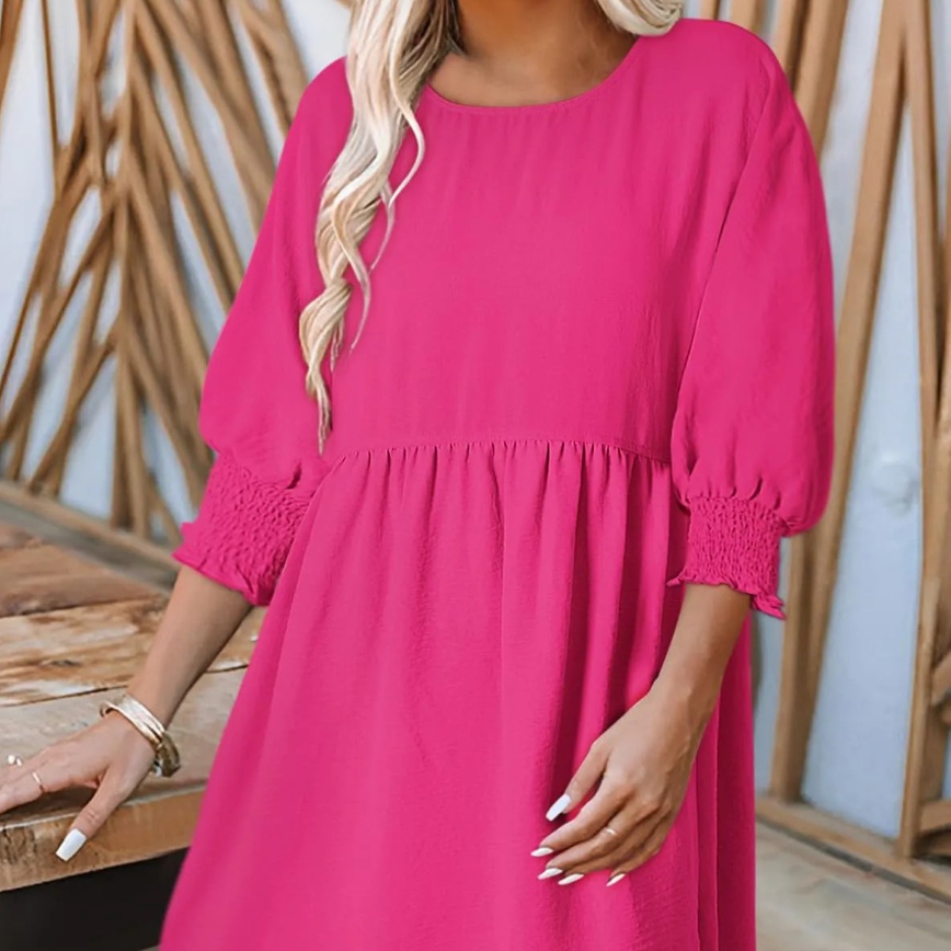 Casual women's round-neck pleated dress